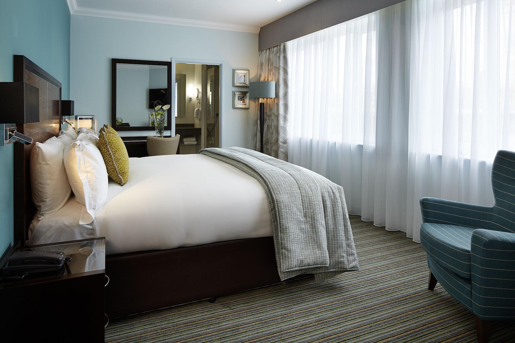 Sir Christopher Wren Hotel Windsor Room photo